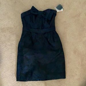 Navy blue strapless white by Vera Wang dress